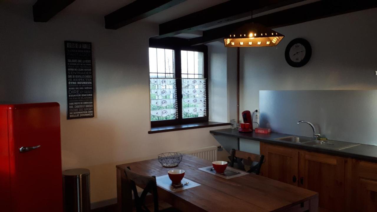 Gite Chambre Spa Prive De L'Ancienne Ferme Vallieres  Ngoại thất bức ảnh