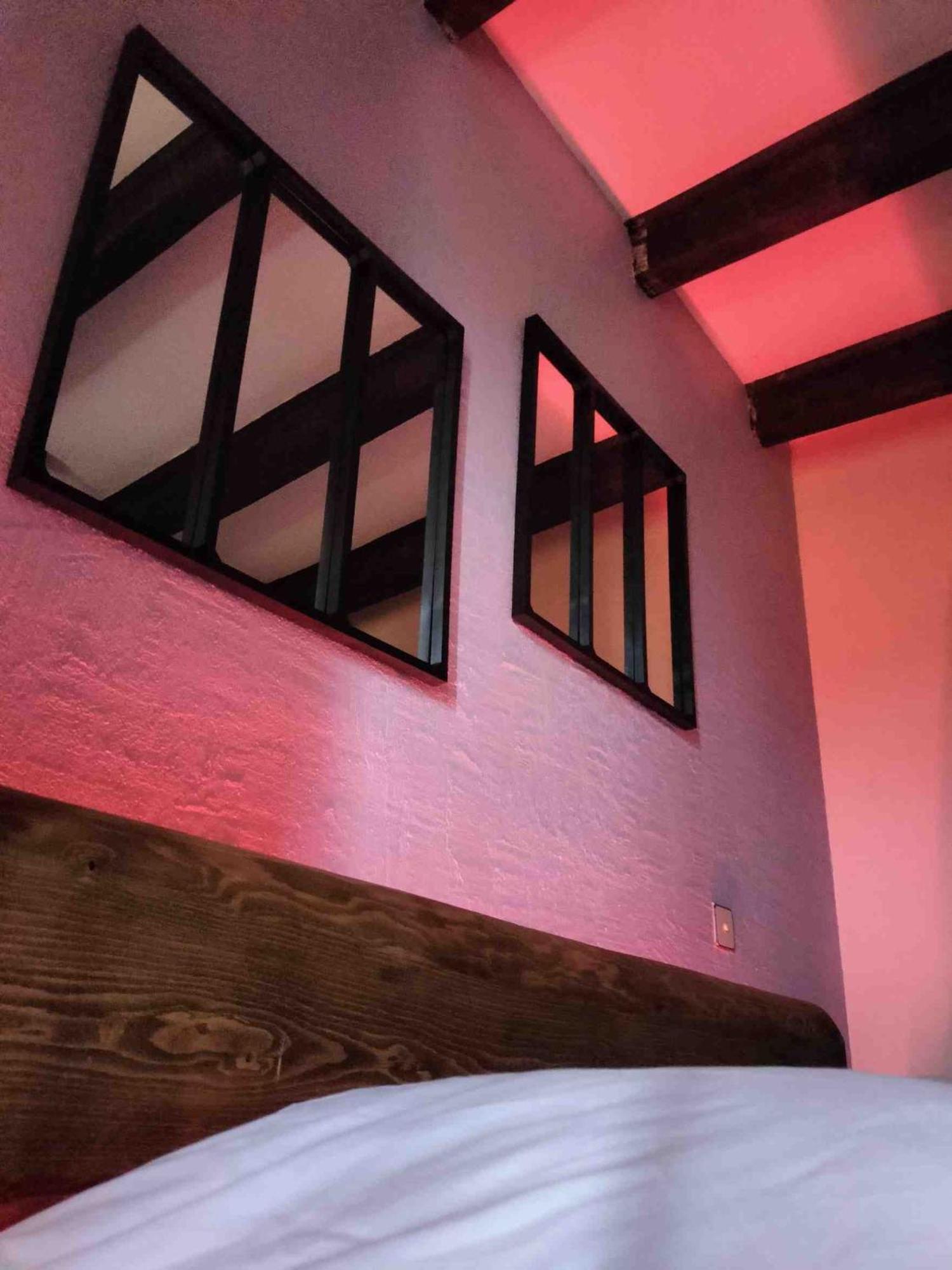 Gite Chambre Spa Prive De L'Ancienne Ferme Vallieres  Ngoại thất bức ảnh
